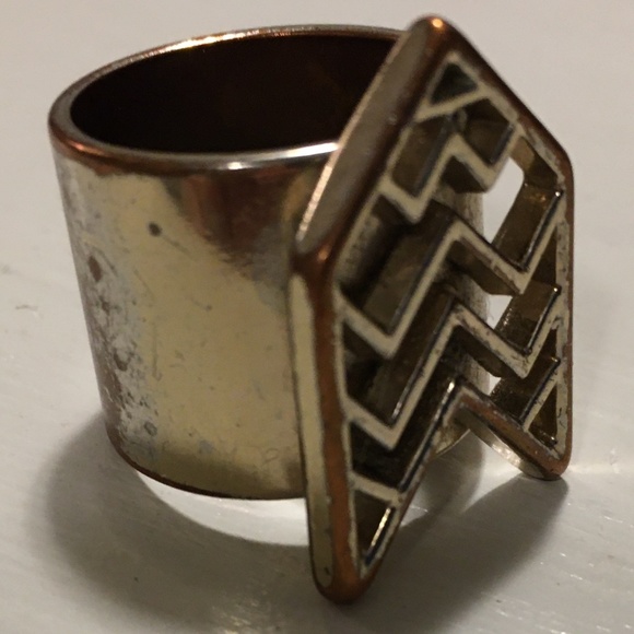 Copper/ brass  ‘arrow’ ring - Picture 1 of 4
